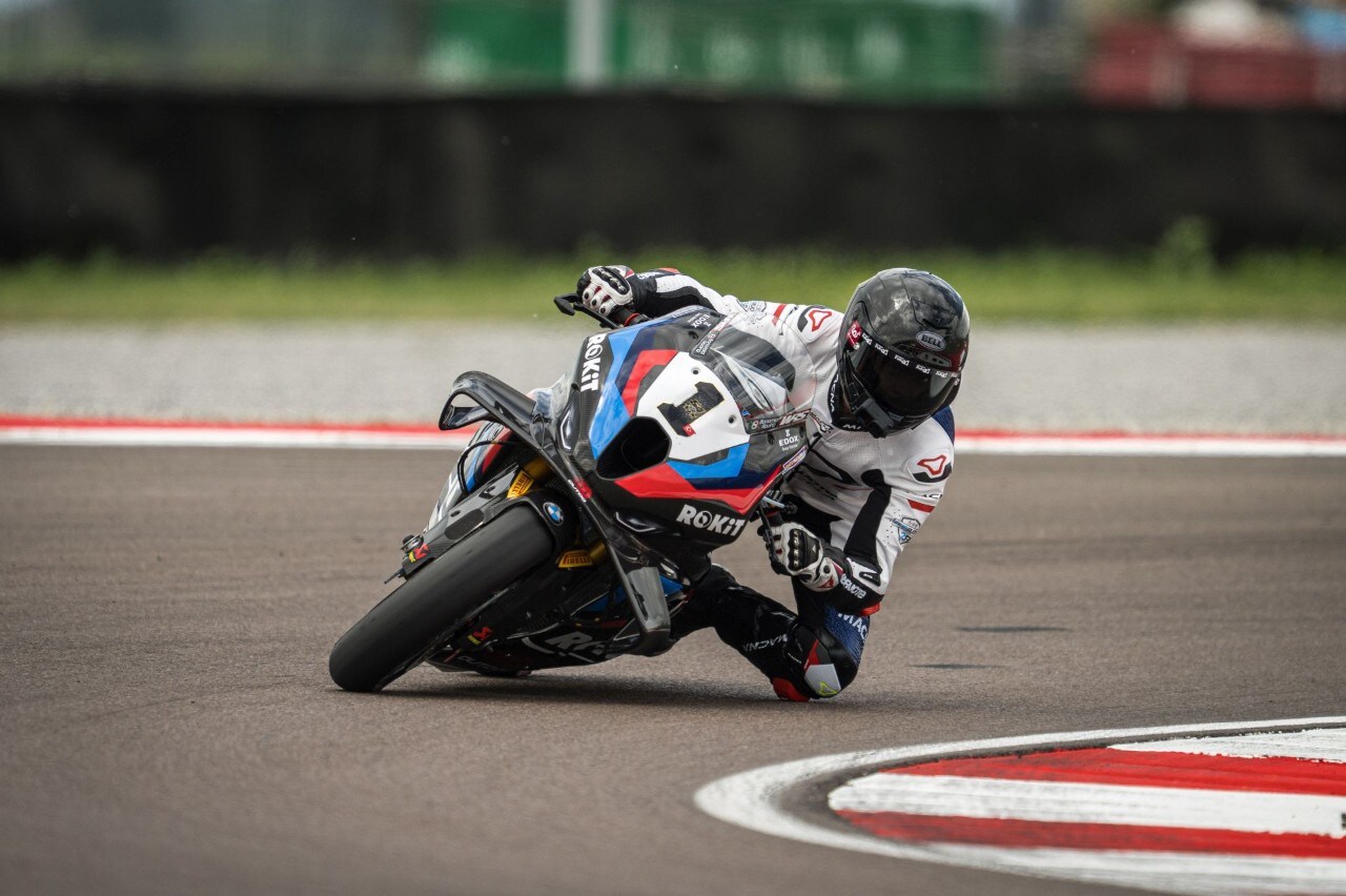 DueruoteTG #238 - Abbiamo guidato in pista la BMW che corre in SBK! 